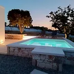 בית נופש I Trulli Di Ro *
